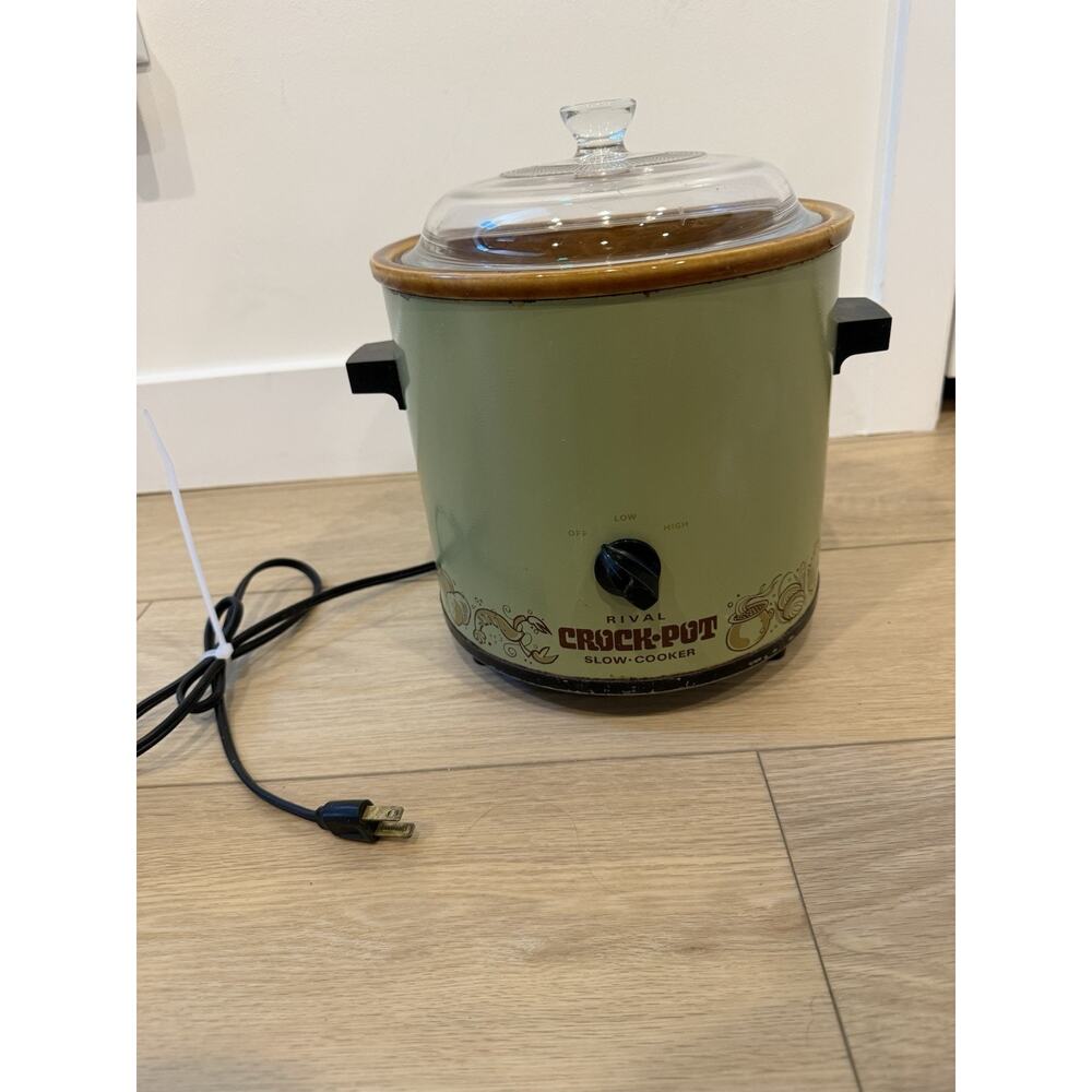 Vintage Rival Crock Pot Avocado Green 3.5 Qt Slow Cooker 3100/2. Working Perfect